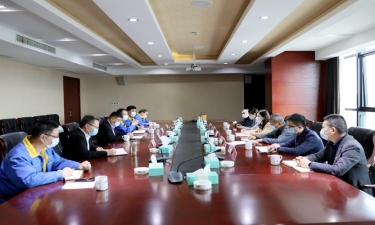 平湖市委常委、、、宣传部长沈志凤莅临至尊国际纸业调研疫情防控和复工复产情形