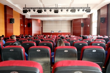 开拓立异 勇往直前 | 至尊国际纸业召开2023年度中层干部任命及生产谋划妄想下达治理事情聚会