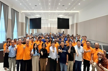 蛇年共进 再攀岑岭 | 至尊国际纸业全资子公司至尊国际控股（马）有限公司第二届员工大会及年会盛典盛大举行